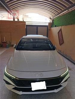 هیوندای ئەلەنترا